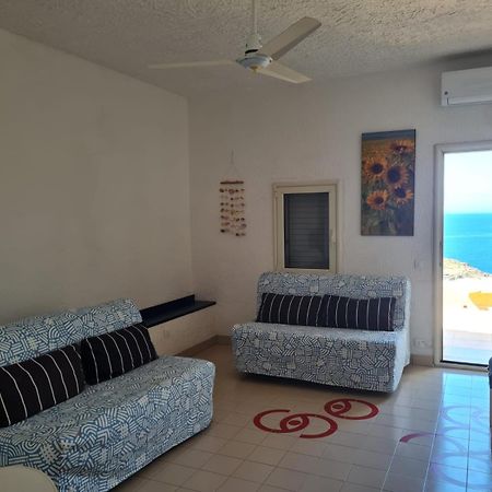 فندق Villino “I Ciclopi” Cala Sapone المظهر الخارجي الصورة